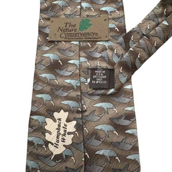 The Nature Conservatory Silk Tie Humpback Whale Print Preservation Collection - Picture 3 of 3